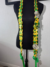 Load image into Gallery viewer, Graduation Lei’s