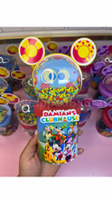 Load image into Gallery viewer, Clubhouse Standing Dome Pringle Shakers
